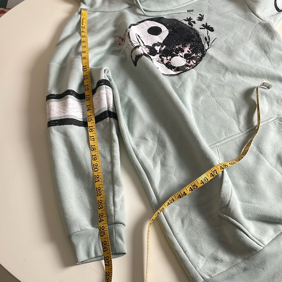 No Boundaries Oversized Long Hoodie with front Pocket- L (Junior 11/13) - Picture 9 of 10